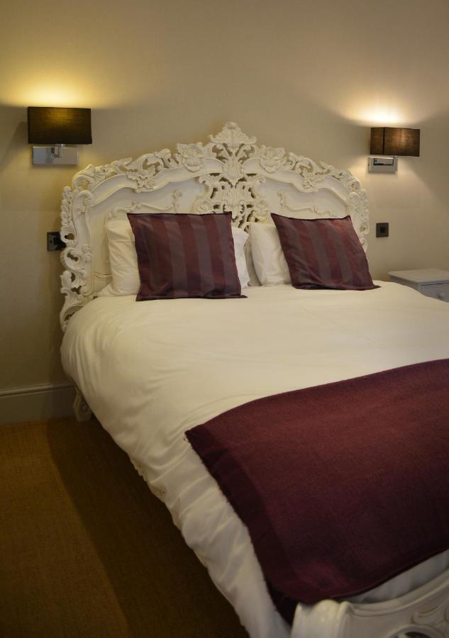 The Bell Shifnal 호텔 외부 사진
