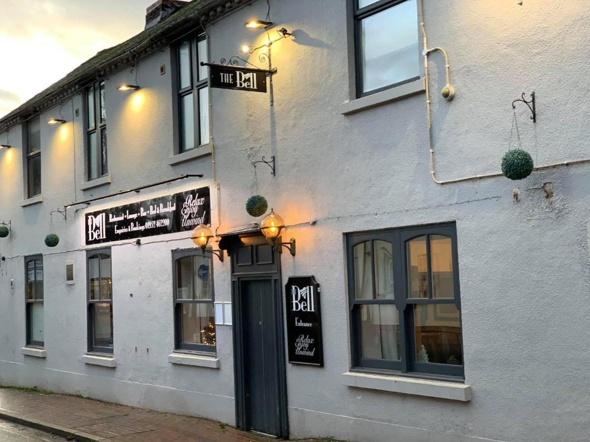 The Bell Shifnal 호텔 외부 사진