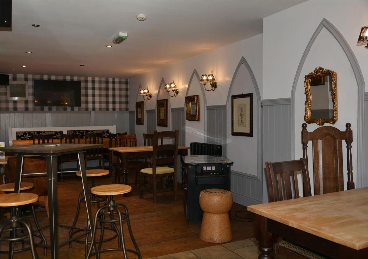 The Bell Shifnal 호텔 외부 사진